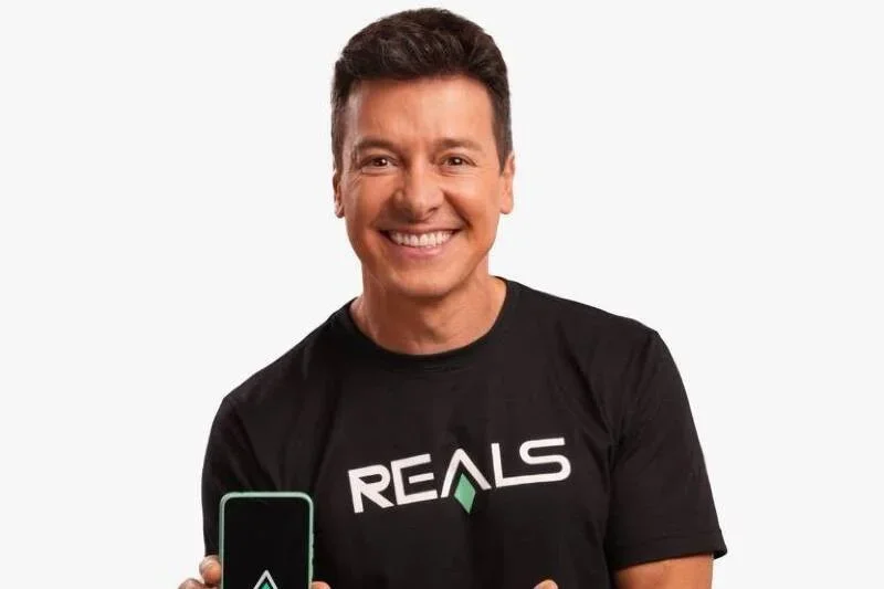 Apresentador de TV Assina Contrato Milionário com Plataforma de Streaming